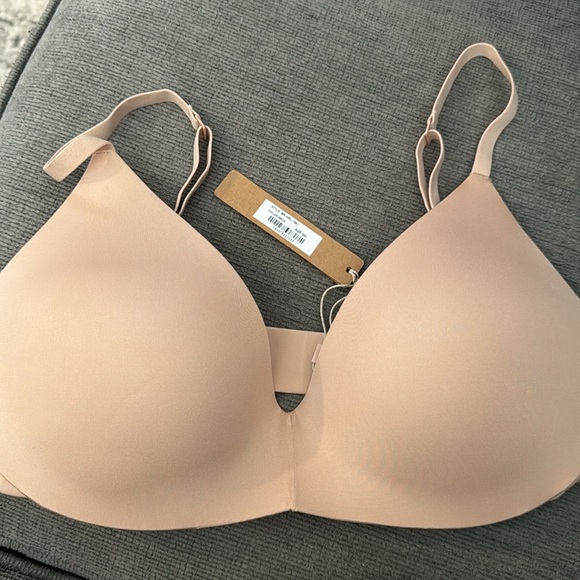 SKIMS WIRELESS FORM PUSH-UP PLUNGE BRA - 1891 - Picture 3 of 3